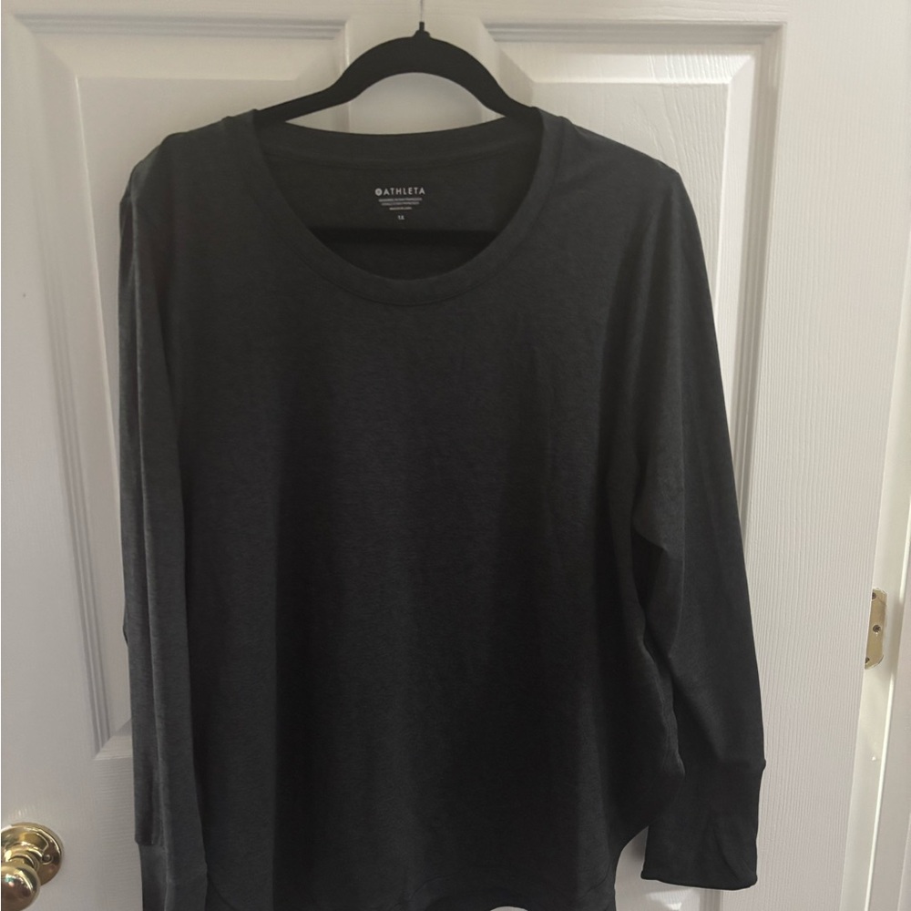 Athleta Gray Long Sleeve Tee for Everyday Comfort